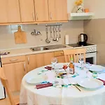 Miabella House - 2 Bedrooms And Terrace *