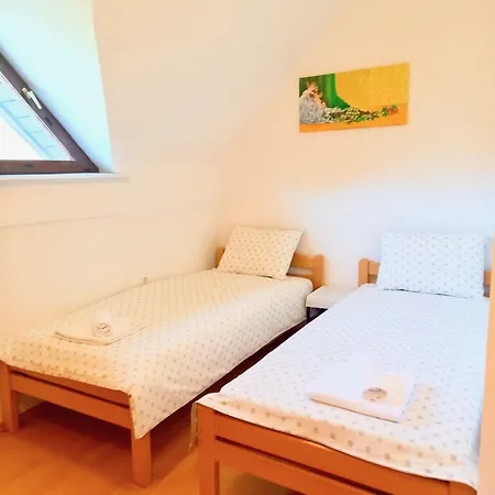 Miabella House - 2 Bedrooms And Terrace Brezice