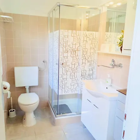 Miabella House - 2 Bedrooms And Terrace 펜션